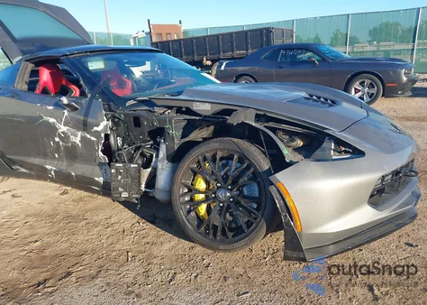 2015 Chevrolet Corvette Z06 z USA, uszkodzony, nr VIN 1G1YU2D62F5607250